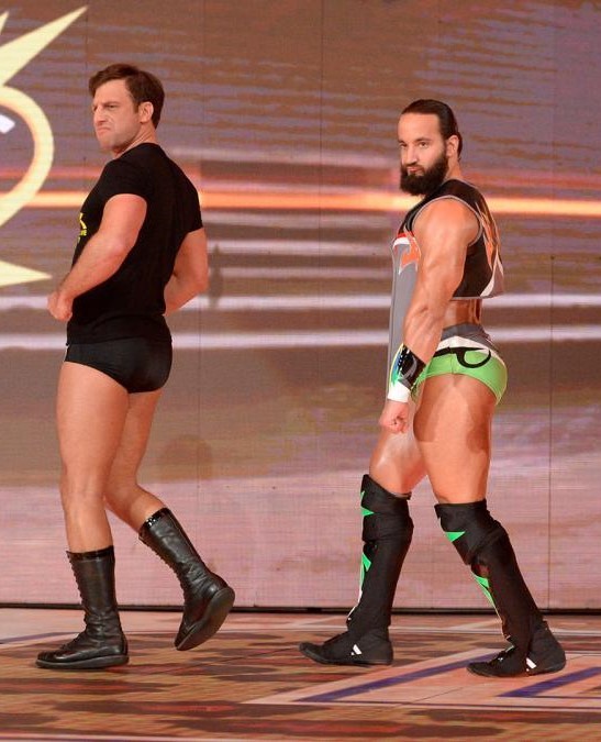 wweassets:  Drew Gulak &amp; Tony Nese  i loved when they did this 😭