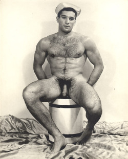 retrogaymen:  Damn what a Bush