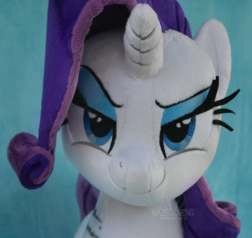 nazegoreng:Gift: Signed Rarity Custom Plush DA: http://nazegoreng.deviantart.com/art/Gift-Rarity-Custom-Plush-638534952 Learn how to plush with over 100 plush making related posts on my Patreon:  www.patreon.com/NazegorengX3 Dat look