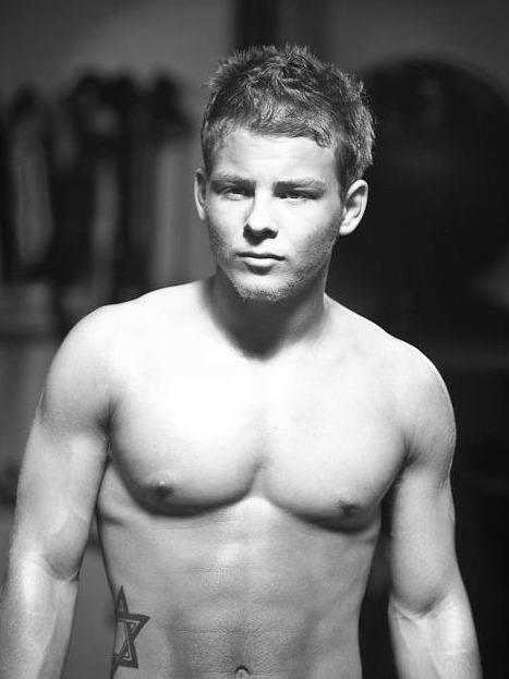 ohthisphotoshoot:  Jonathan Lipnicki by Ryan Caliendo