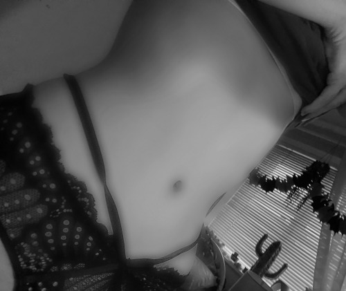 I Really Love How My Body Looks Today. No Protruding Ribs Or Anything, But My Stomach Just Looks Really