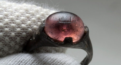 medievalpoc:   Ring brings ancient Viking, Islamic civilizations closer together  More than a century after its discovery in a ninth century woman’s grave, an engraved ring has revealed evidence of close contacts between  Viking Age Scandinavians and