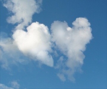 lesbianheart: Heart clouds