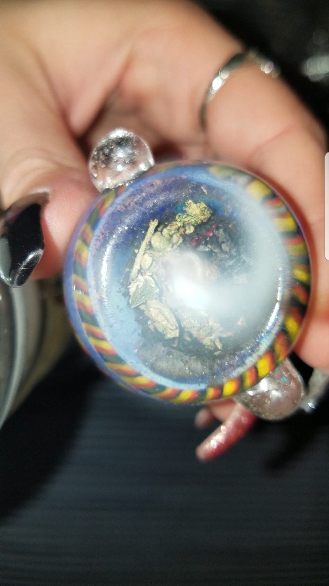 indica-illusions:   🧡💨❤️💨💚💨💛 