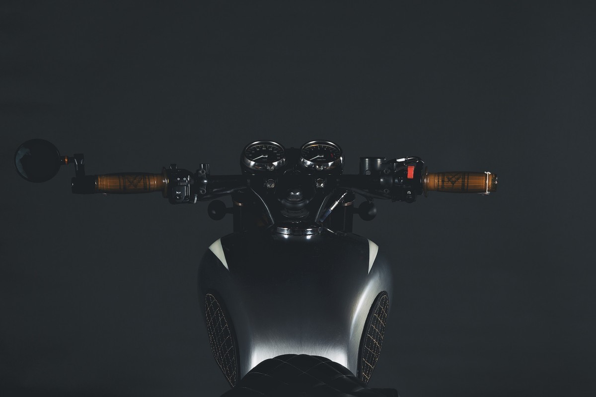scrambler081:  http://silodrome.com/kawasaki-w650/