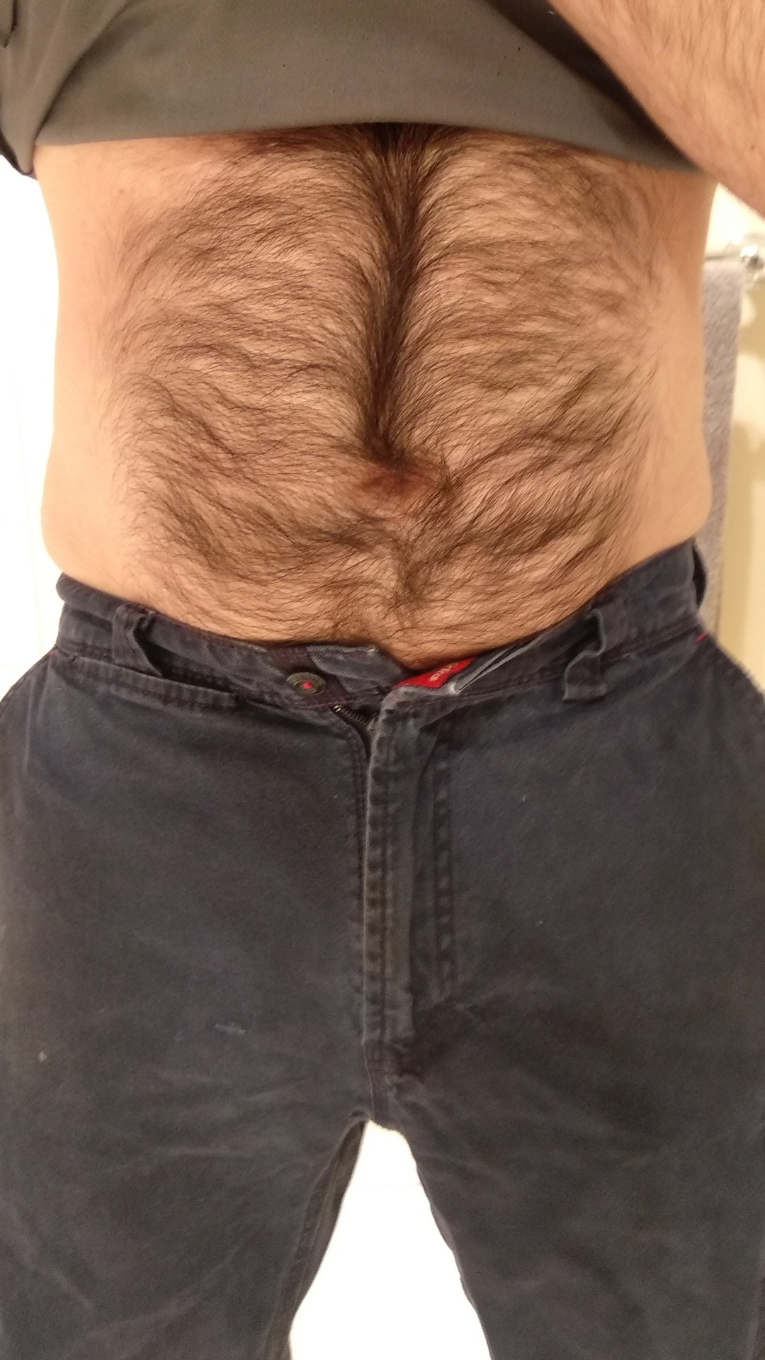 thingschange111: Stretching is good for you right? Like: Stretching your pants, Stretching