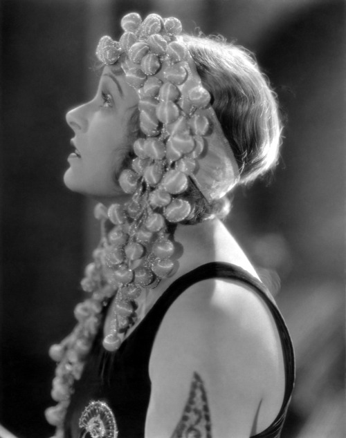 sweetheartsandcharacters: Corinne Griffith, The Lady in Ermine (1927).