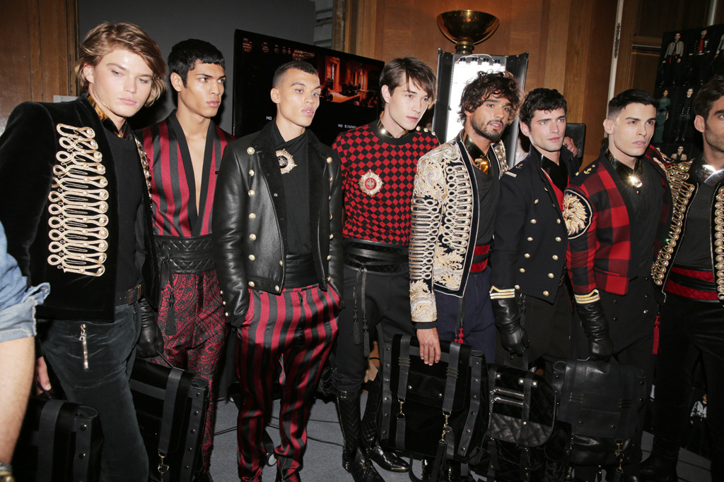 adoreseanopry:  HQ: Sean O'Pry backstage at Balmain, F/W 2016 at PFW.