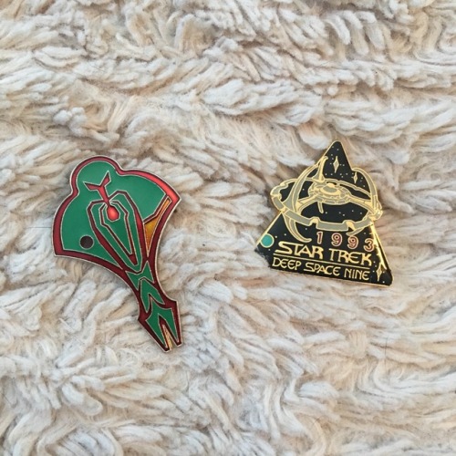 talk-nerdy-to-me-thyla:vulcannic:Two new pins that I got for my Trek jacket came in the mail today! 