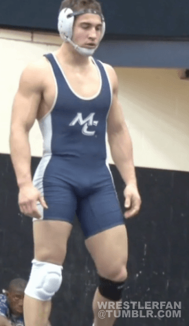 wrestlerfan:  😋💦💦💦More @ http://wrestlerfan.tumblr.com