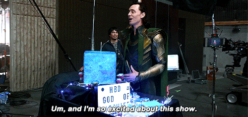 Marvel Studios Assembled: The Making Of Loki | Tomwith A Tesseract Birthday Cake