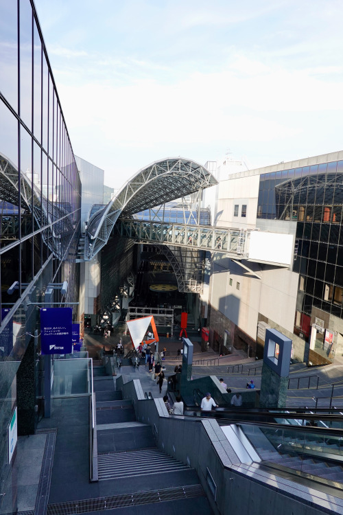 Kyoto Station: the west end .. [5 / 5] Kyoto is famous for its temples, oases of quiet contemplation