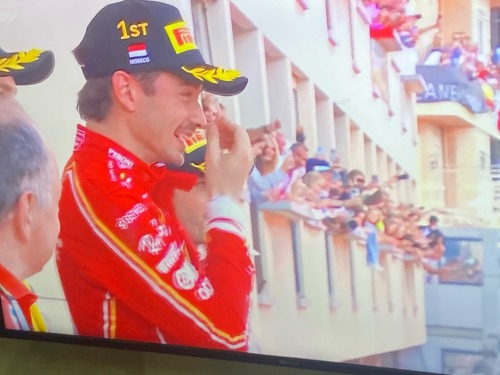 HE DID IT !!! I AM SO SO SOO HAPPY FOR HIM AND SO DAMN PROUD OF HIM !!! FINALLY BROKE THAT DUMB CURSE