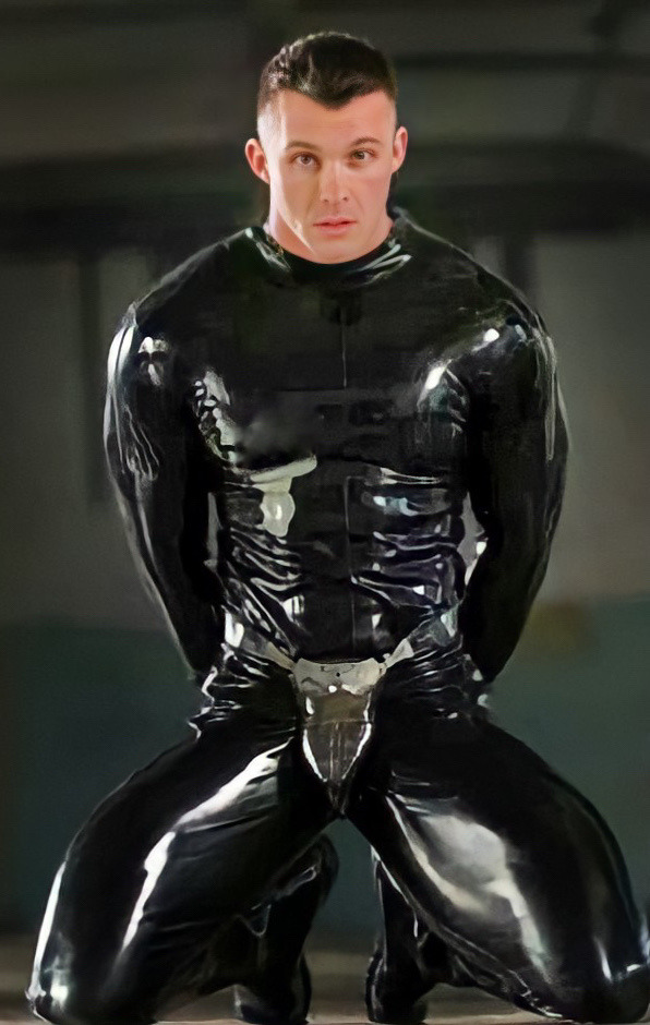 kawarubberdd:leatherclothingfetish:🖤🤪🖤
