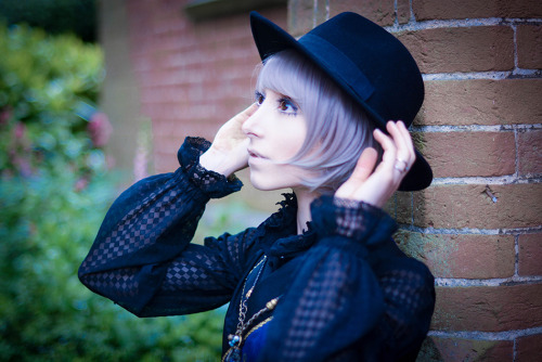 Today’s coord for manor house in the countryside trip! &gt;3&lt;Blouse: AATP, vest and