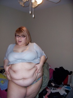 fatssbbwbellies:  He would feed me and stuff