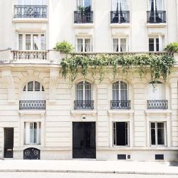 foreverchampagneiglikes:  Yes, I’ll take that perfect Parisian balcony please (including all that pretty greenery) 🍃 by parisinfourmonths http://ift.tt/1KBMWda