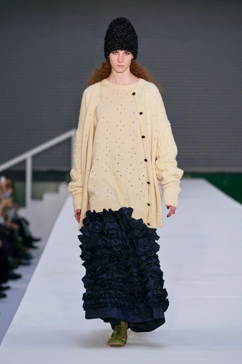 Molly Goddard Fall 2022 Ready-to-WearPhotos by Alessandro Lucioni / Gorunway.com