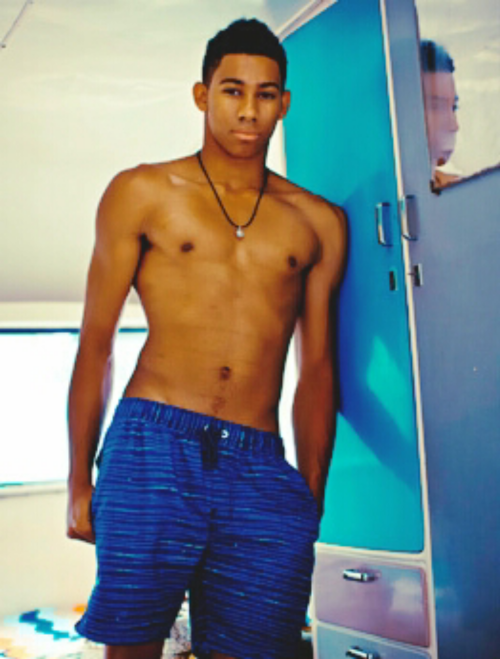 lamarworld:Keiynan Lonsdale hotness