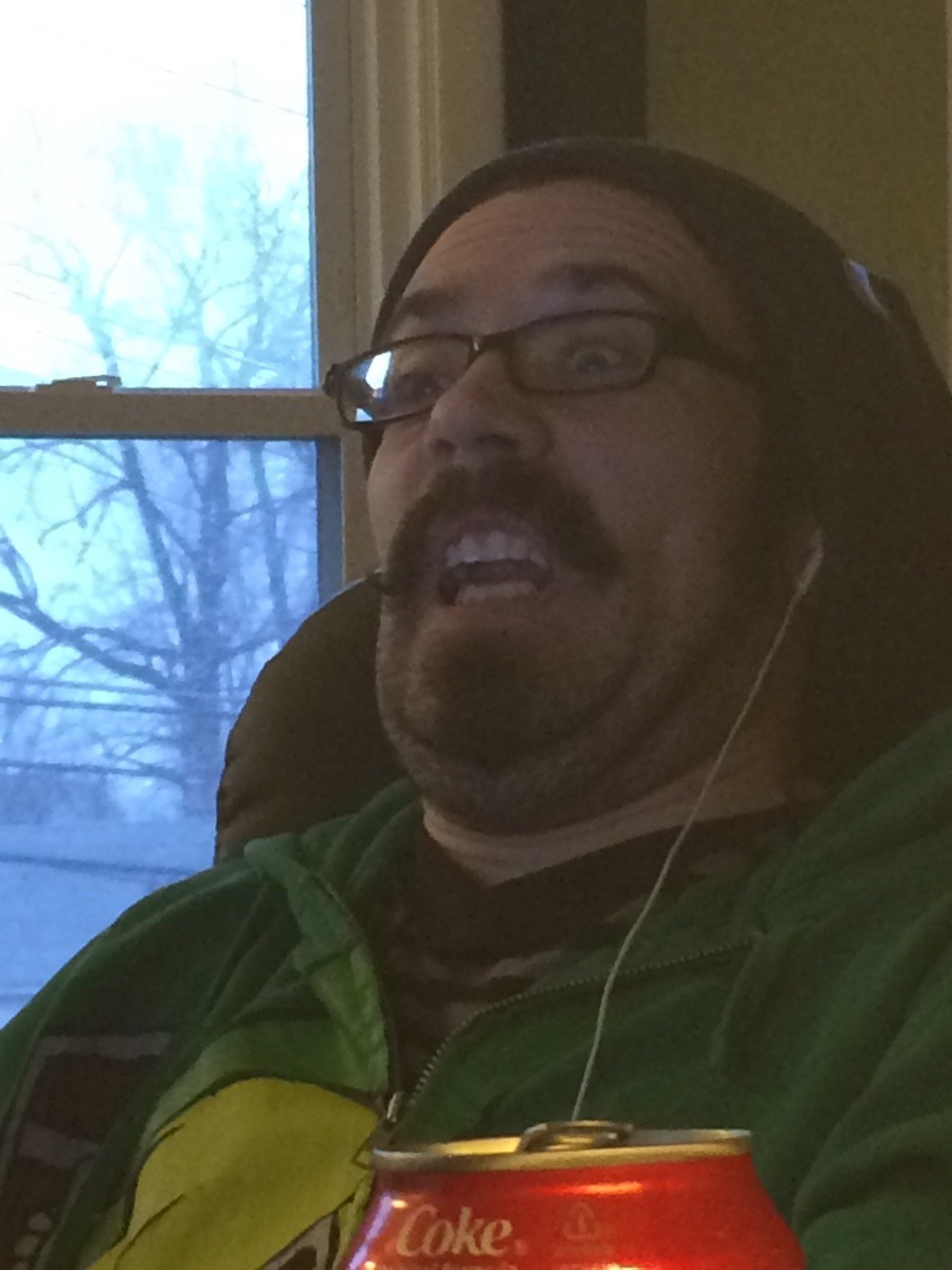 stickysheep:I’m on the couch playing bloodborne and I turn around to see vaigh
