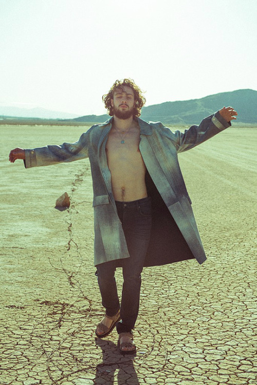 Aaron Taylor-Johnson by Michael Muller for adult photos
