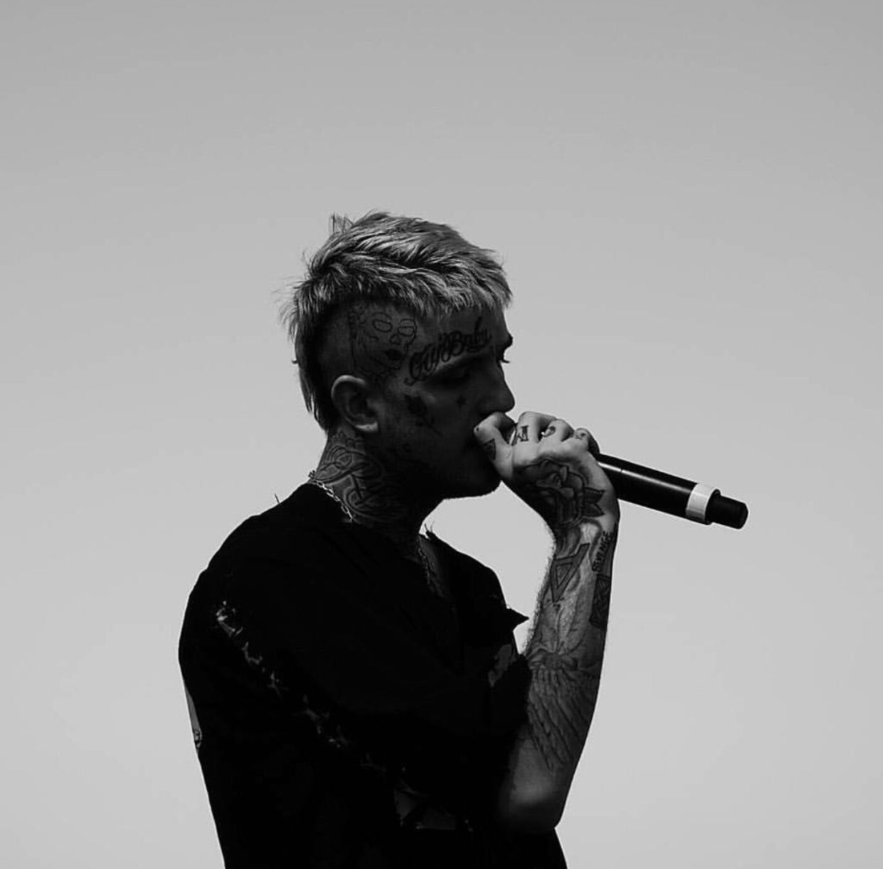 j-rdan: rest easy lil peep