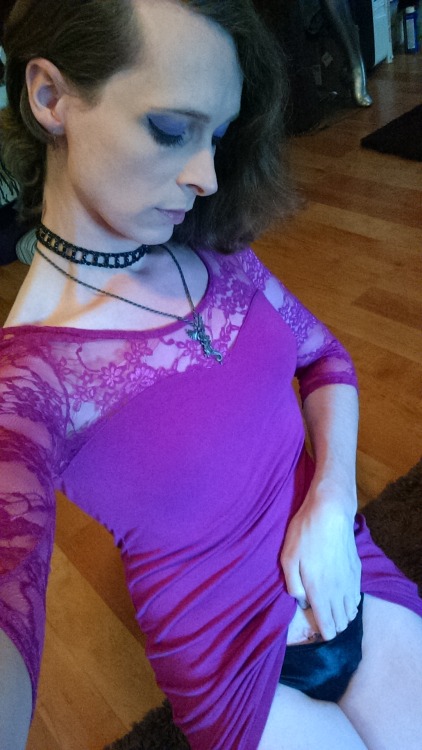 purplesonggirl:  Recovering from an injury, wanted to celebrate!