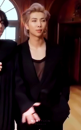 Waitaminutewaitaminute SIR???!!! YOUR BOOBS ARE OUTAKJSDHF