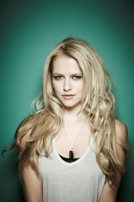 morbosasx:  La actriz Teresa Palmer.