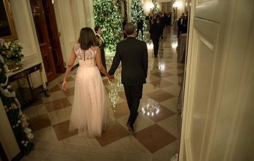 brownglucose:  allthingsobama:  Kennedy Center Honors Reception 2014   MICHELLE!!!!!YES!!!! 
