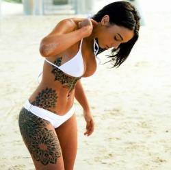 sexyinkmag:  @ashleighcaban  #sexyink #girlswithtattoos