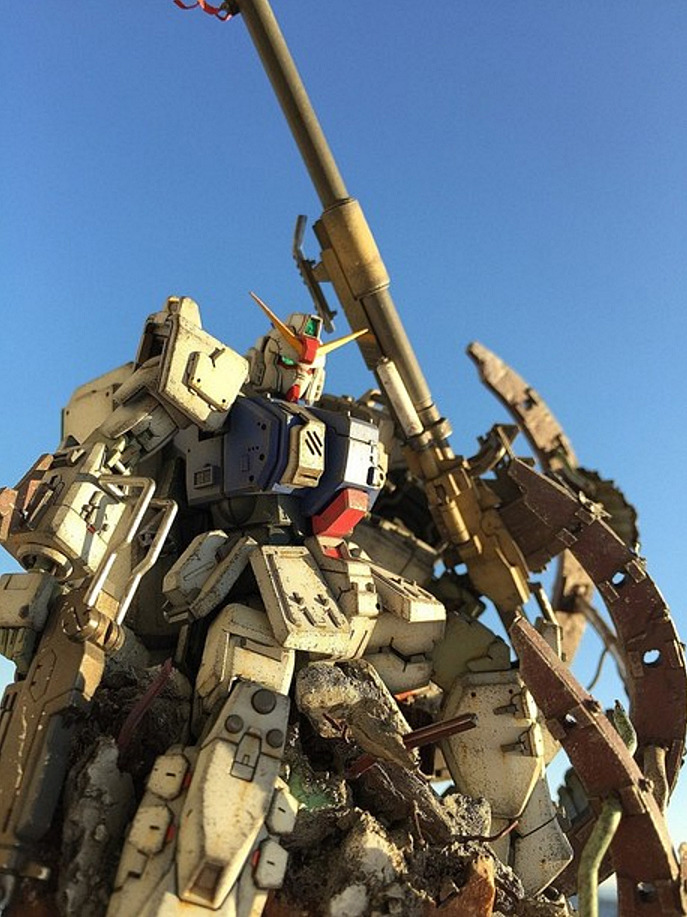 rhubarbes:  GUNDAM GUY: HGUC 1/144 Gundam Ground Type - Diorama BuildMore robots
