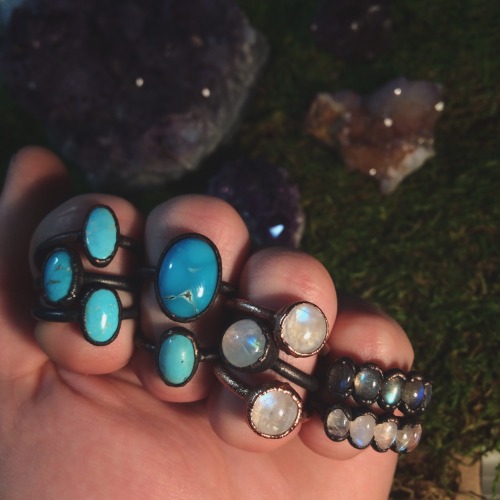 peaceful-moon:  peaceful-moon:  30-50% off all of my handmade jewelry!  Lots of rings for บ+  think i might auction some of these off