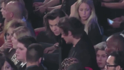larrystylinstagram:  they were fucking told to change seats