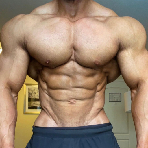 muscularmotivation:Tyler Garceau 