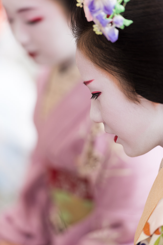 geisha-kai:  September 2015: maiko Chiyoko and Mikako by byzanceblue on Flickr 
