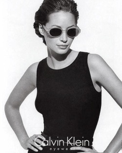 mnml-thoughts:#mood/ Christy Turlington for