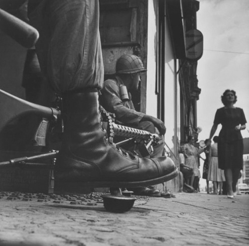 nevver:Street fighting man,Don McCullin