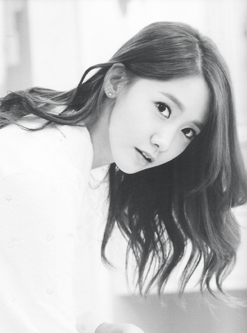 sourireavectoi:  97 / ♥  of yoona stealing my heart 