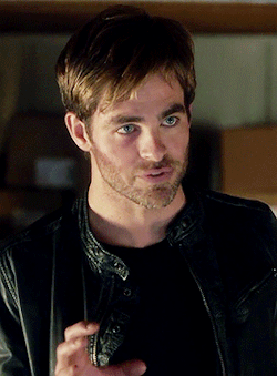 Hotfamousmen:  Chris Pine