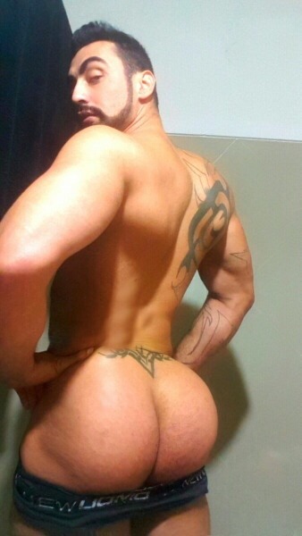 dallasltn35:  daddyhexxx:  Sure why not… Fuck this bitch real good   DADDYHEXXX.NET  I want my ass like his