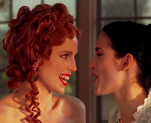 misandriste: Winona Ryder and Sadie Frost inBram Stoker’s Dracula1992 | dir. Francis Ford Coppola