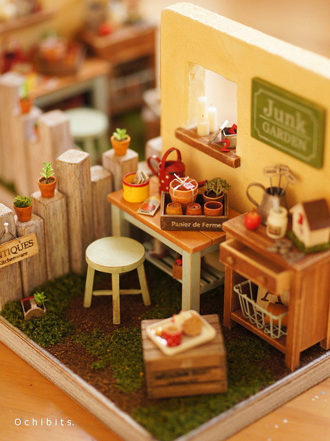 allthesmallthingsminiatures:1:25scale garden diorama by Ochibits. on Flickr.