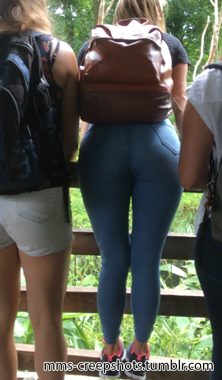 mms-creepshots:  Nice ass hottie bends over. My original content, click for moreEven