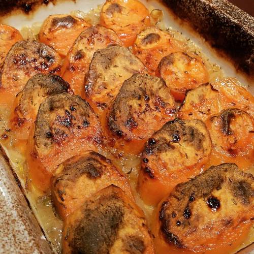 Sweet potato boulangere. #food #foodie #foodporn #instachef #instafoodie #instafood #cleaneating #healthy #qualitycontent #sweetpotato #onion #kumara #baked