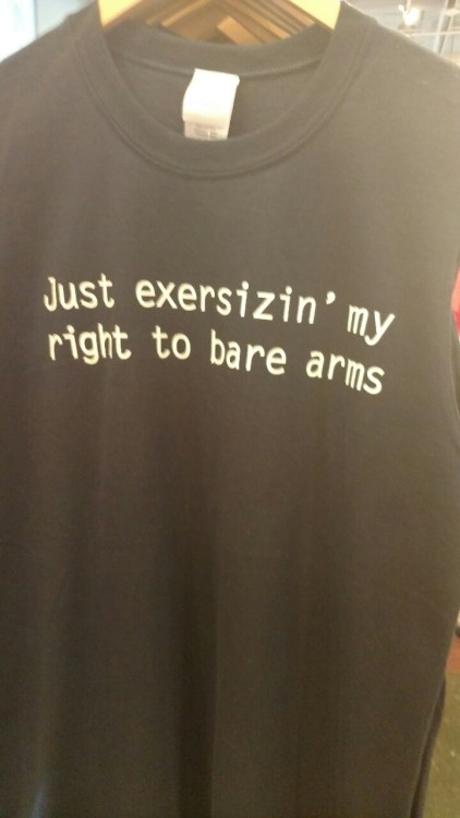 petite-madame: katmail: Can someone please draw Steve in this shirt You called? I changed the color 