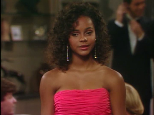 ladies-i-lust:  Saved by the bell girls. I was crushin’ on them all equally!