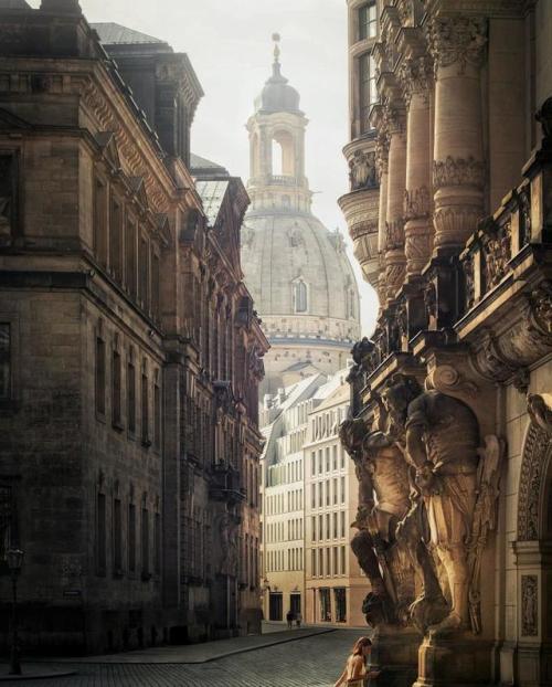 (via ITAP of the Dresden Frauenkirche : itookapicture)