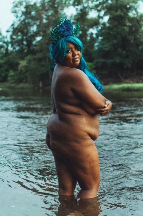 melaninmeganekko:Water sprite Photos by Nicholas von Thrower