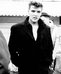 fashion-fit-for-a-king:  Favorite outfits from the 1960’s 1/? 